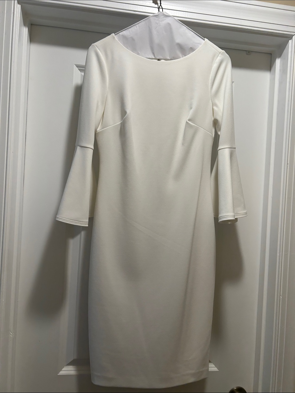 Calvin Klein Elegant White Bell-Sleeve Sheath Dress Size 2